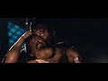 Stallone strappa il pomo d\