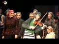 Skrzypek na dachu w Teatrze Muzycznym -Uk?ony 1/2 Skrzypek na dachu w Teatrze Muzycznym -Uk?ony 1/2