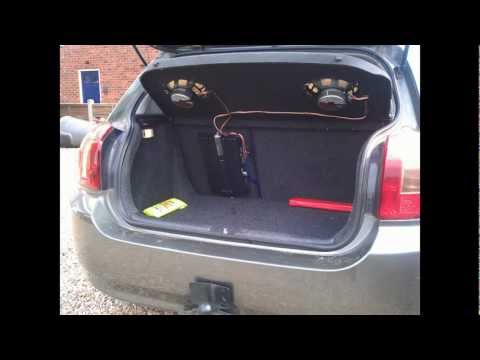 how to fit amplifier in car