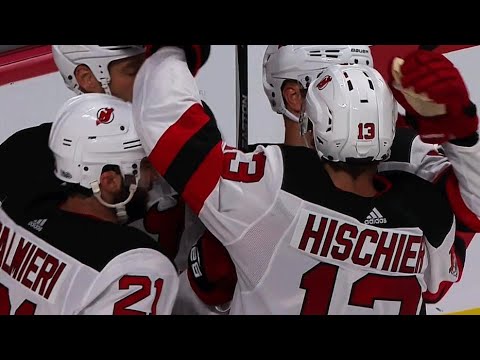 Video: Hischier parked in front tips Hall pass past Price