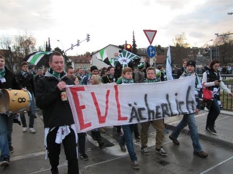 Sonderzug - 27.12.2012 - Mehr als 400 Starbulls-Fans fuhren am Mittwoch mit dem Sonderzug nach Landshut und konnten dort den 6:3-Sieg gegen die Cannibals feiern. Wir hab...