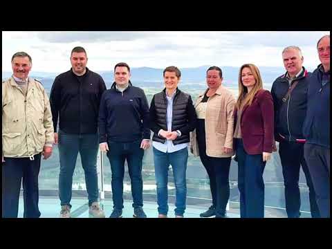 Председница Скупштине Србије Ана Брнабић обишла стаклени видиковац на врху Каблара