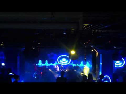 DJ Hùng Anh Live Mix In Nexttop Club Hà Nội 2013