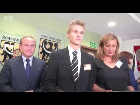 Click to View : Uczniowie Gminy Czernica Wyróżnieni - Urząd Powiatu Wrocławskiego, Wrocław 23 września 2015 rok