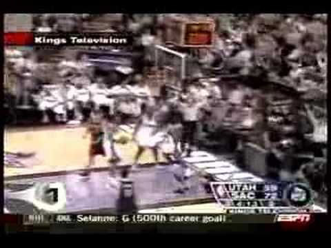 Ronnie Price dunks on Carlos Boozer
