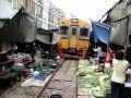 Nuovo video su un treno tailandese Nuovo video su un treno tailandese