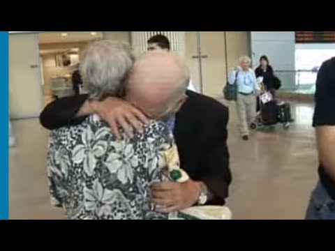 Emotional Reunion of Siblings Separated During the Holocaust