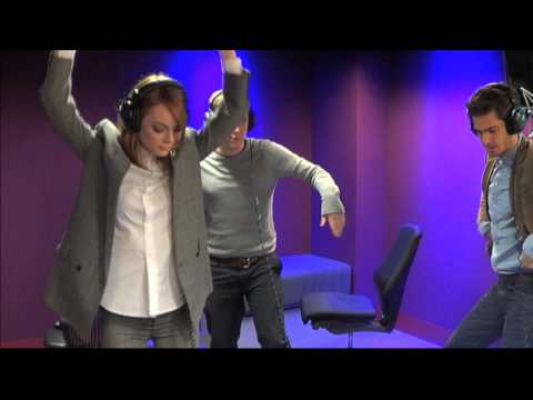 Emma Stone and Andrew Garfield do Bamboleo Wednesday