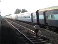 2150 PNBE-Pune express doing decent speed. 2150 PNBE-Pune express doing decent speed.