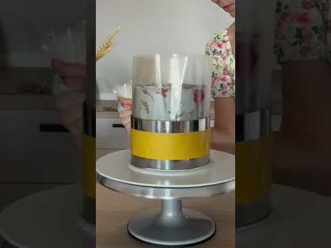 Торт с самым сложным покрытием 😬 как вам декор? #торт #кондитер #ганаш #рецепт