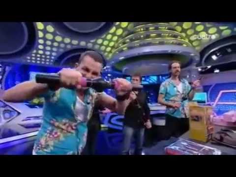 escepticos - Dar clik en la parte de más información o Mostrar más por favor.- En este programa llamado El Hormiguero los escepticos Juan y Damián hacen burla de anuncios...