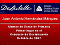 declamador sonriente