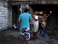 cuspindo fogo