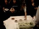 Yunus spiser Junkfood