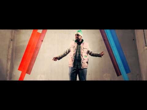 crooks - Team vieze released vandaag in samenwerking met 8.6 een nieuwe video voor het nummer 'Wie de fuck' van Crooks. 'Wie de fuck' is een track van het album '#Abs...