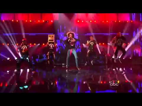 Presentacion LMFAO AMA 2011