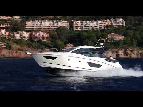 Моторная яхта BENETEAU Gran Turismo 50 Hardtop