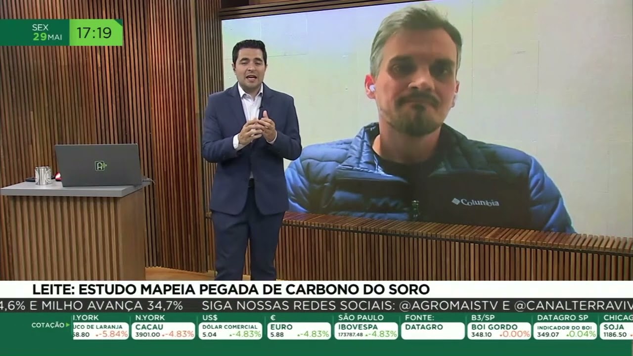 Leite: estudo mapeia pegada de carbono no soro