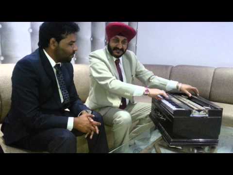 Kanth Kaler taking the music tips from his mentor Mr  R P Rana Ji