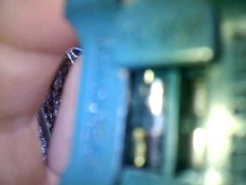 how to change fuse in christmas lights