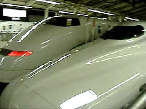 ＪＲ東海新幹線N700東京駅到着