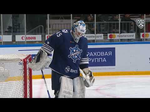 Olkinuora stretches for huge blocker save