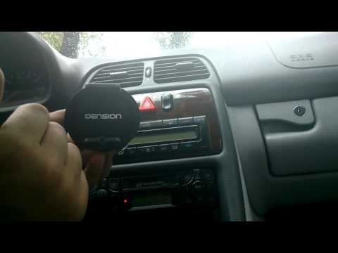 Dension Car Dock - uchwyt samochodowy z Bluetooth i transmiterem [prezentacja]