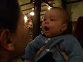 maman fait de dr�les de bruits avec sa bouche...