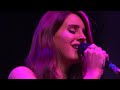 Lana Del Rey - Blue Jeans - Jazz Cafe London - 10.04.12 -- http://www.youtube.com/watch?v=UpMvhIAN6H8