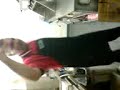 Onkel tannzt beim arbeiten in der küche bei mc donalds!