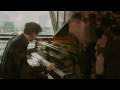 play video:Yoram Ish-Hurwitz plays Alb�niz in tv-show Vrije Geluiden