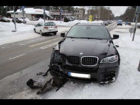 bmw - Rate, Share and Subscribe ! Like us on Facebook: http://www.facebook.com/topcrashes Car Crash Community: http://gplus.to/carcrashes Follow on Twitter: https:...