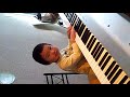 Click here to watch this video じいじ先生に贈る、２歳児のピアノ演奏