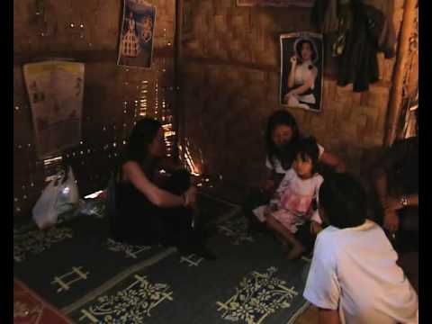 Angelina Jolie visita refugiados en Tailandia 0 Angelina Jolie visita refugiados en Tailandia