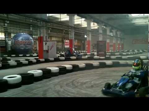 Rzeszów - reskart - Gokart MONSTER o mocy 100 KM Otwarcie toru kartingowego w Rzeszowie,pokazowy przejazd, gość też pali gume:)JEST MOC!! :)