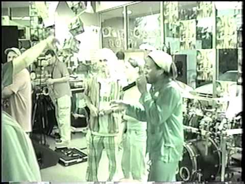 streetside - Urge kickin it at Streetside Records in St. Louis. See the boy in front with the red hat, that's my son, he will be 21 in March.