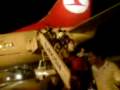 videos de Turkish Airlines Boeing 737-800 after landing in Adana Airport