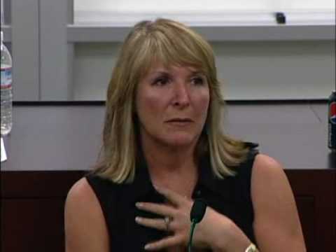 [Video-Entrepreneurship From a Woman's Perspective]