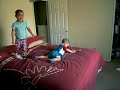 mis ninos bailando reggaeton
