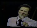 Roberto interpreta se me olvido que te olvido. 1979