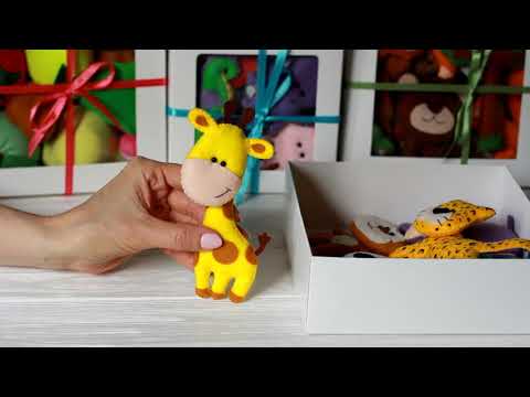 video-linktoworks-Jungle felt animals set from Mollis Toys handmade...