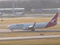 Qantas 737-800 landing