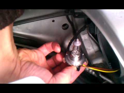 How to replace a Mercedes Benz headlight bulb