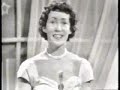 interpret: raquel rastenni
song: jeg rev et blad ud af dagbog
punkte: 3
platz: 8
austragungsort: niederlande (hilversum)
jahr: 1958