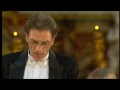Il controtenore Mario Bassani, in ambito internazionale uno dei più noti specialisti della vocalità barocca, è qui ritratto in una delle arie più belle scritte per il ruolo del Disinganno, di cui ha ricoperto il ruolo, in registrazione live effettuata dalla Rai, presso la Basilica dei SS. Apostoli in Roma il 07 Aprile del 2009, cioè a distanza di 300 anni della prima esecuzione dell'oratorio Il trionfo del Tempo e del Disinganno, scritto da GF Handel in occasione del suo soggiorno di studio ...