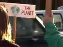 Peace Vigil Fairbanks Alaska - angry pro-war driver Peace Vigil Fairbanks Alaska - angry pro-war driver