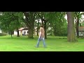 Zehn Meter Feldweg - Geräusche hinter Bäumen Zehn Meter Feldweg - Geräusche hinter Bäumen
