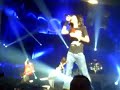Tokio Hotel Ich bin nicht ich Bill prend une peluche à Nice Tokio Hotel Ich bin nicht ich Bill prend une peluche à Nice