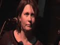 nina speelt in café marleen