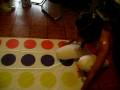/Hayminnie  /Cheetaaradda jugando al twister. :|
